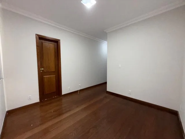 Apartamento com 4 quartos e 5 banheiros e sacada — photo 11