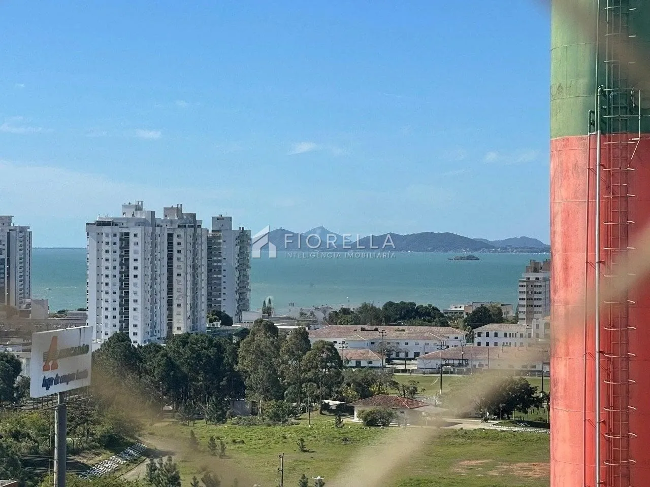 Квартира на 3-м этаже с видом на воду — photo 15