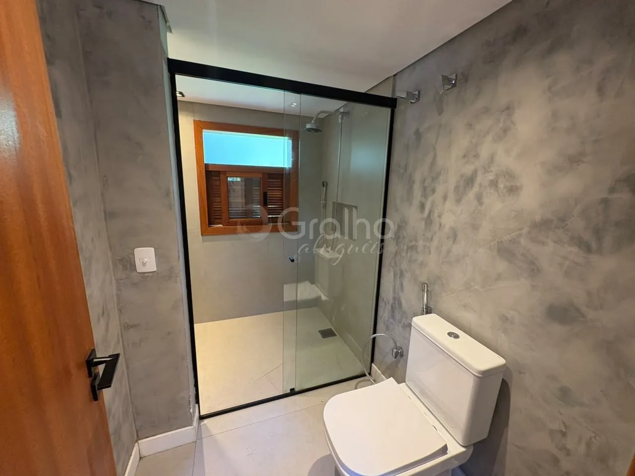 2-bedroom house with a washing machine — photo 23