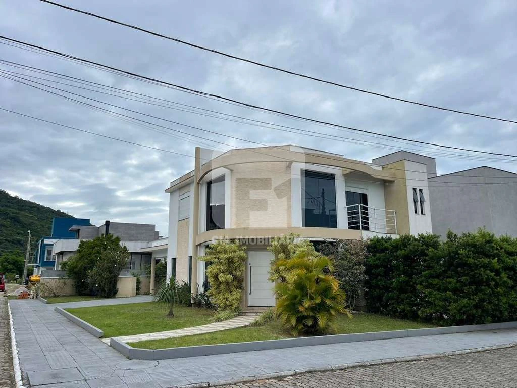 Casa de 4 quartos em condomínio fechado com 200 m² — photo 3