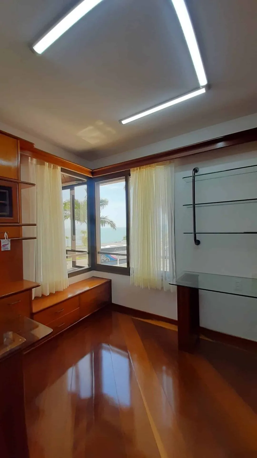 283 m² apartment with 4 bedrooms and 2 en-suites — photo 26