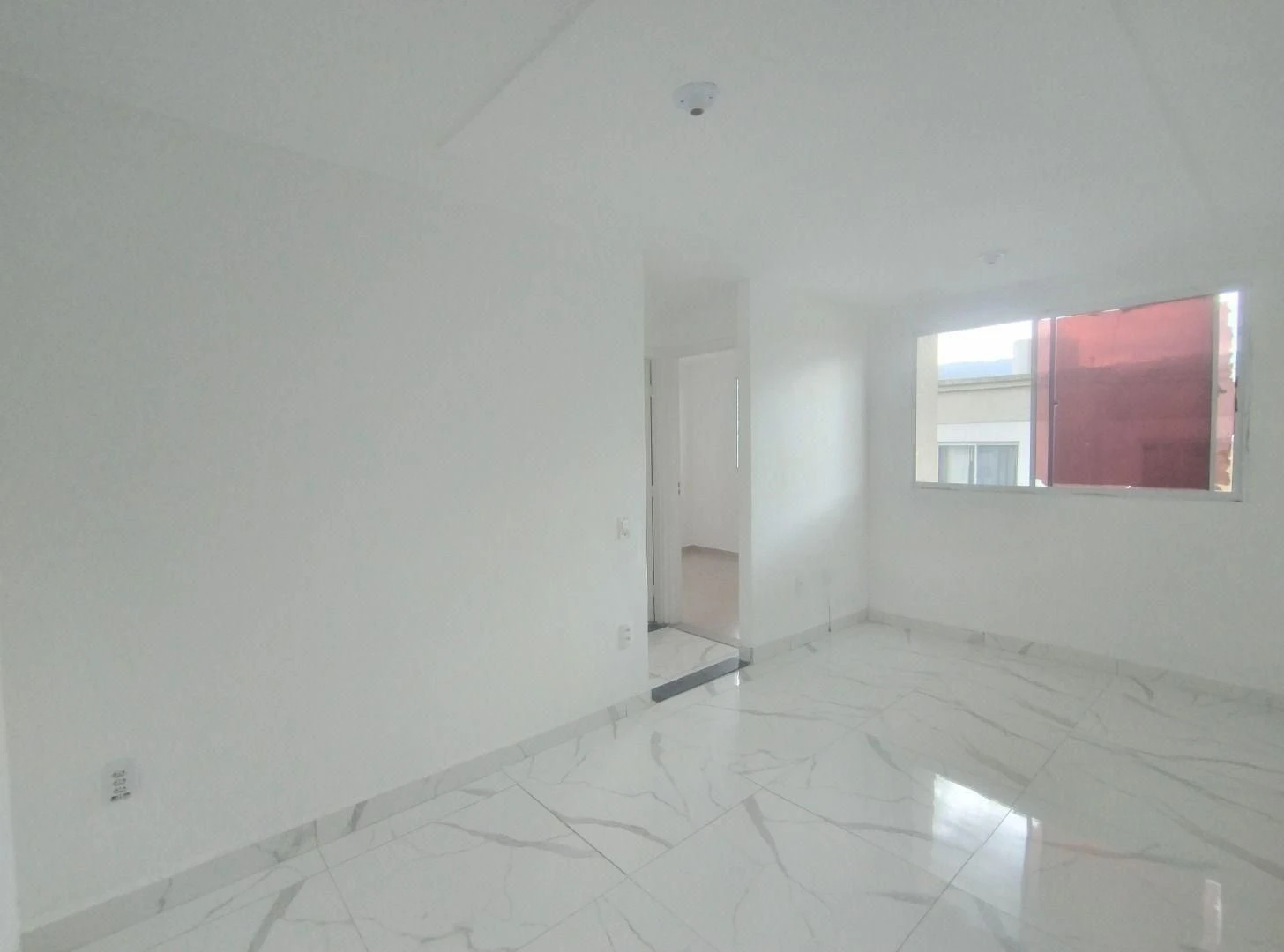 Apartamento sem mobília com 2 quartos e varanda — photo 6