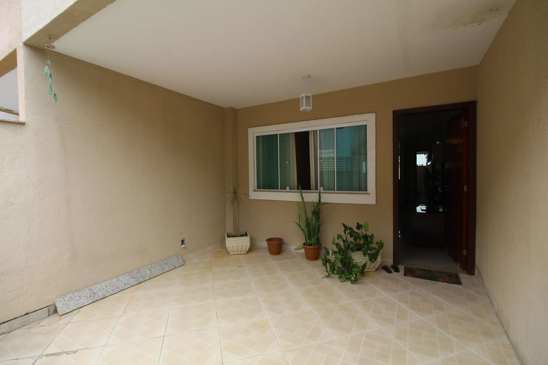 Rental apartment with 3 en-suite bedrooms and balcony — photo 32