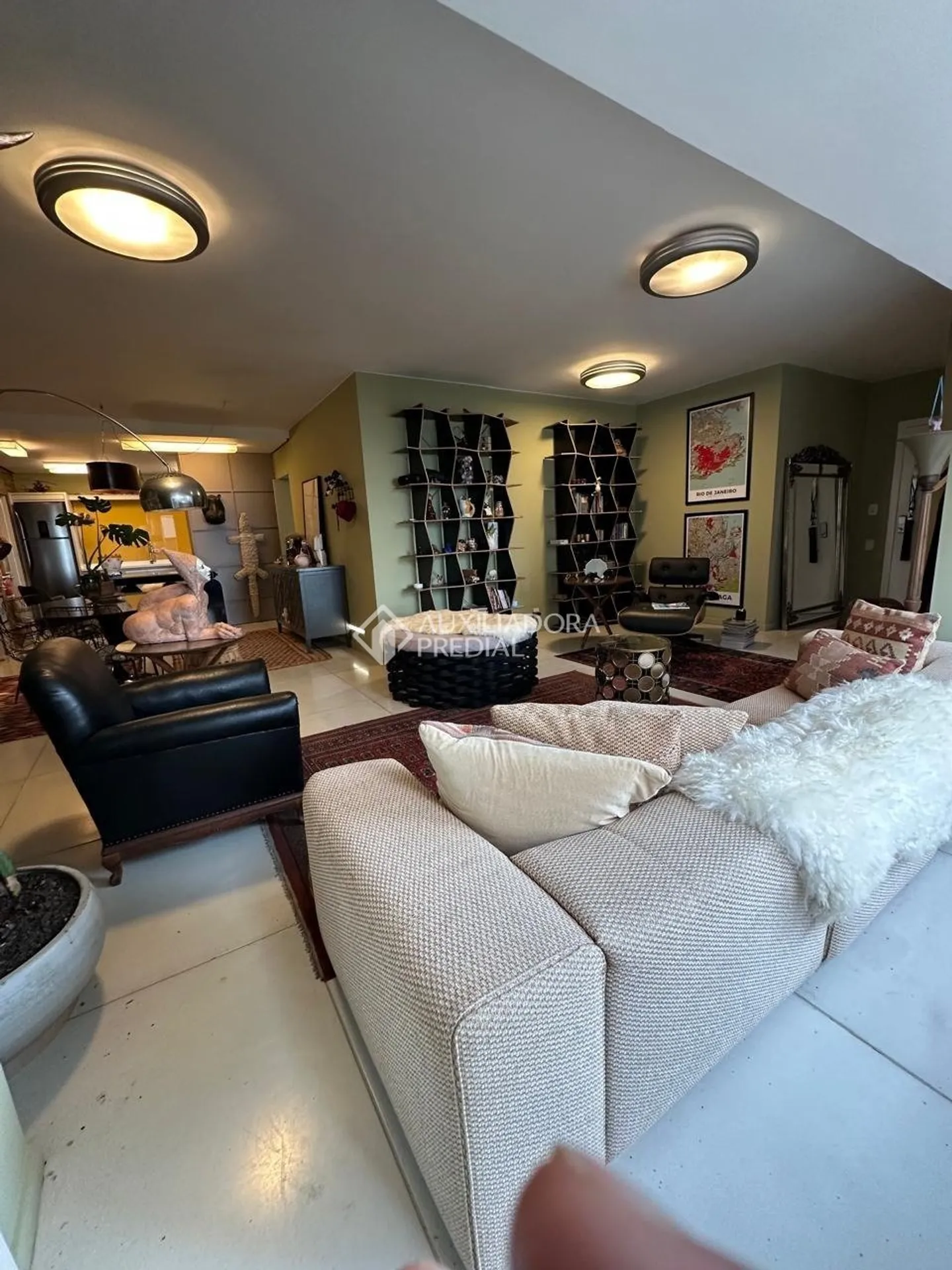 Furnished 5-bedroom apartment with 2 parking spots and 166 m² — photo 8