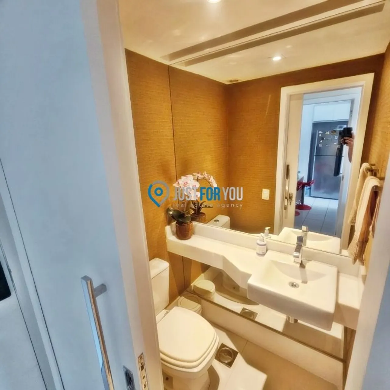 Apartamento mobiliado com 3 dormitórios e 146 m² — photo 5