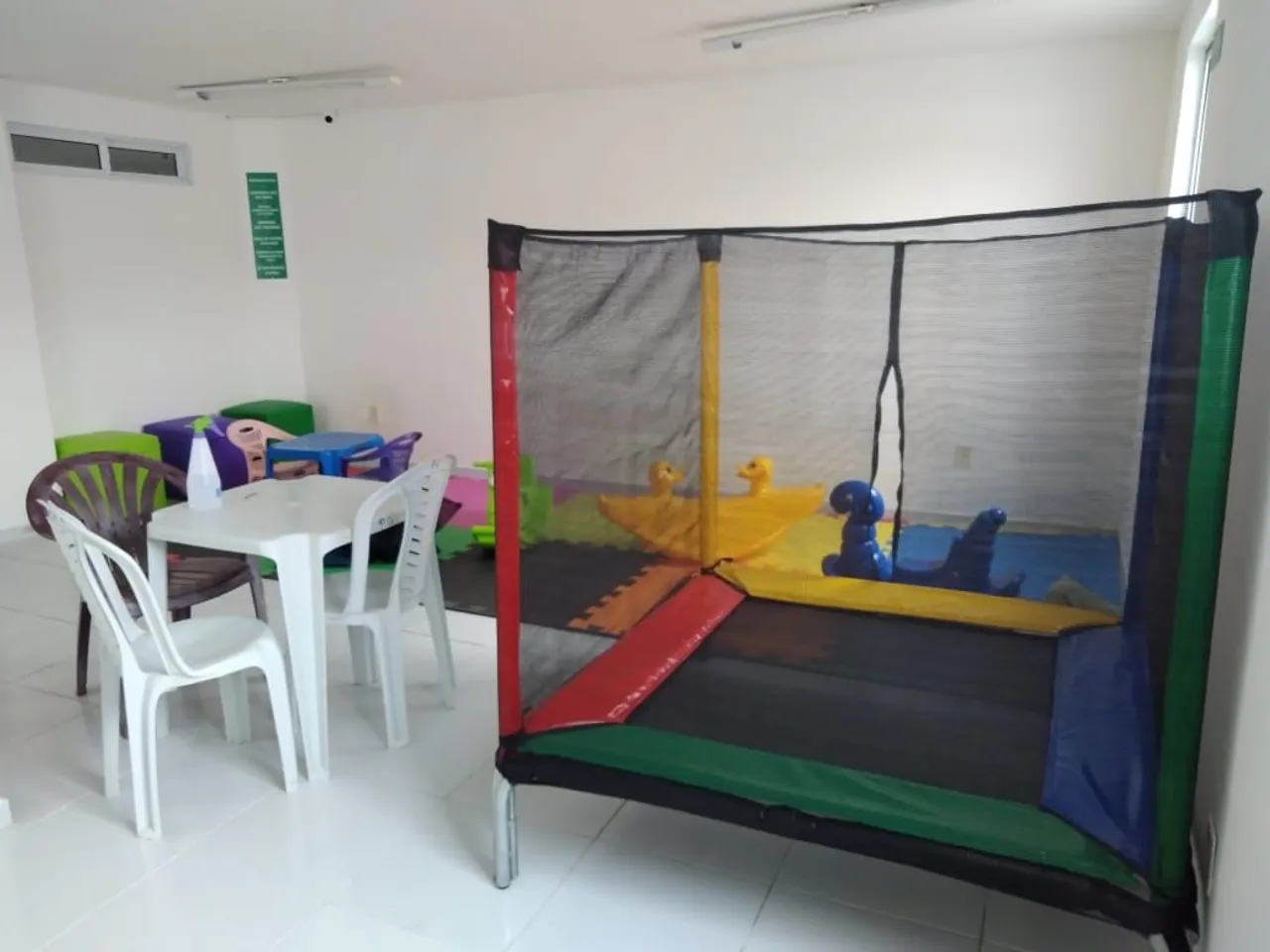 Furnished 2-bedroom apartment with a balcony — photo 3