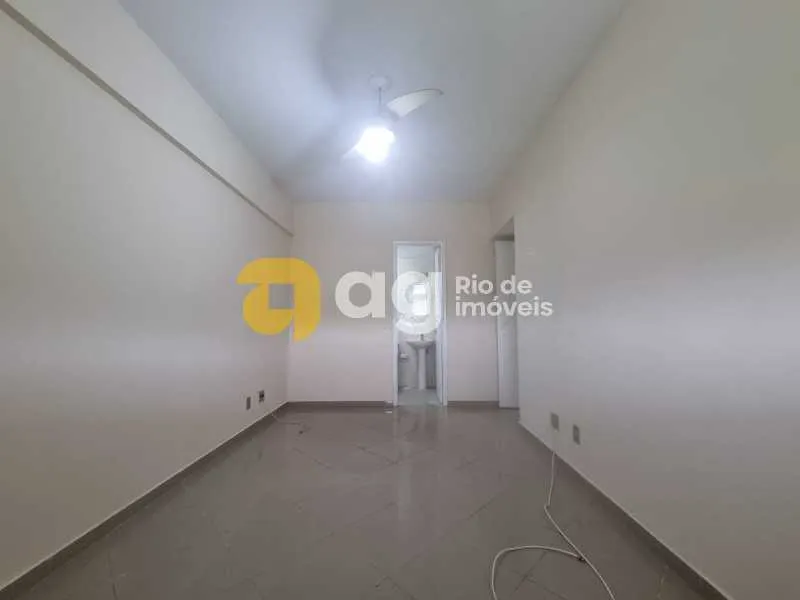 Apartamento com 2 quartos, 2 banheiros e varanda — photo 5