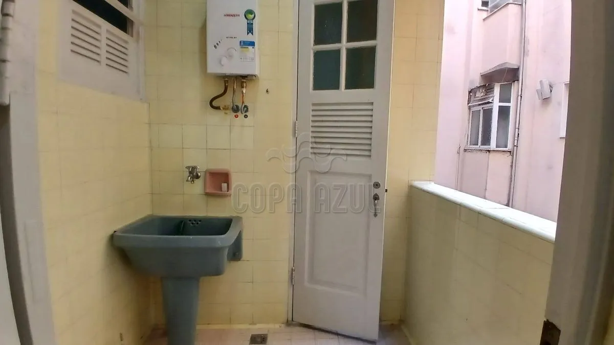 Unfurnished 2-bedroom apartment with 2 bathrooms — photo 33