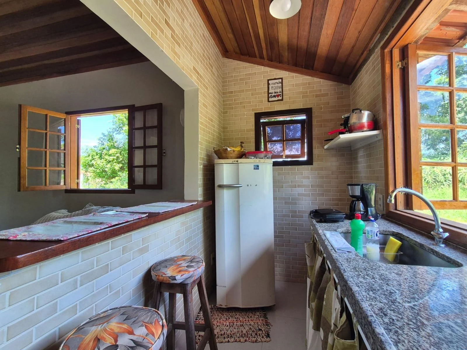 Furnished house, 2100 m², with a grill on the balcony — photo 41