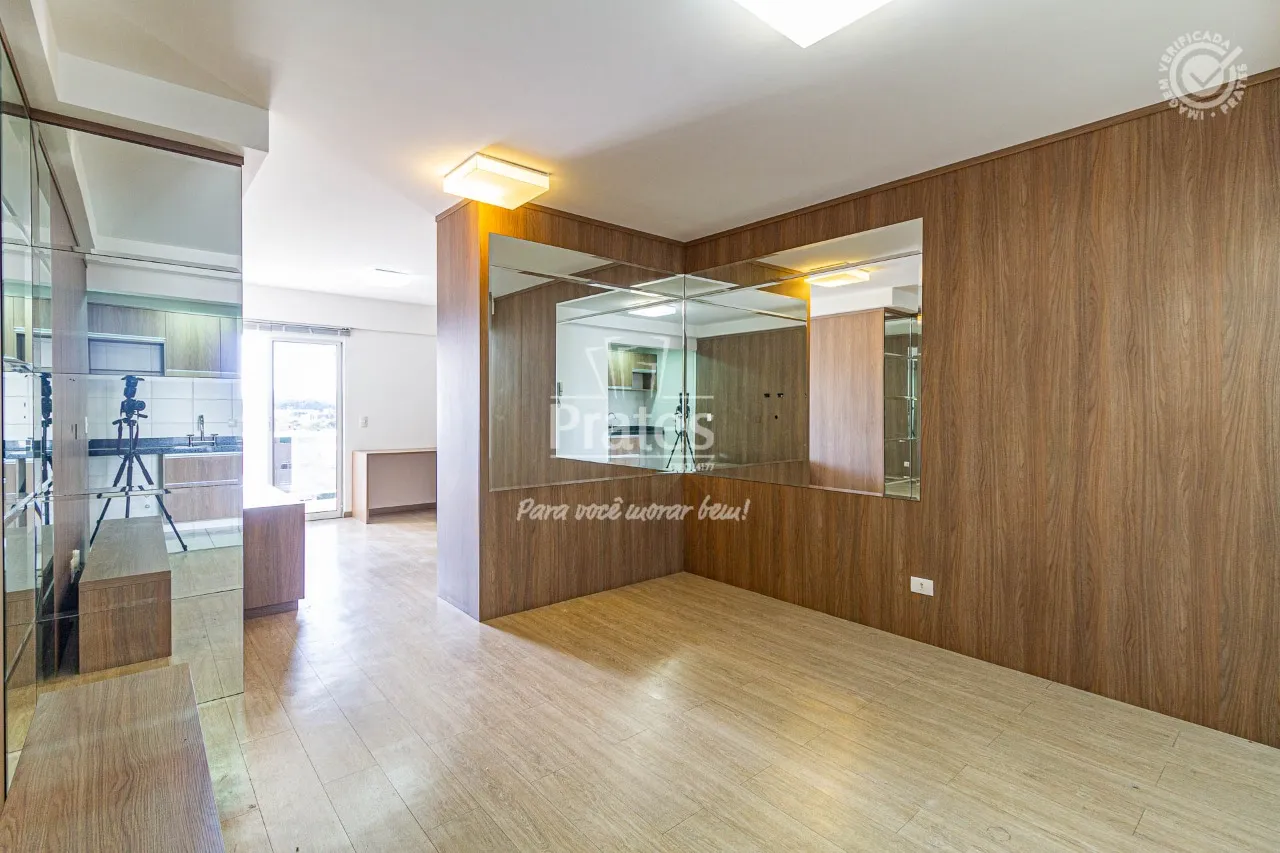 1-bedroom apartment with balcony and a separate kitchen — photo 2