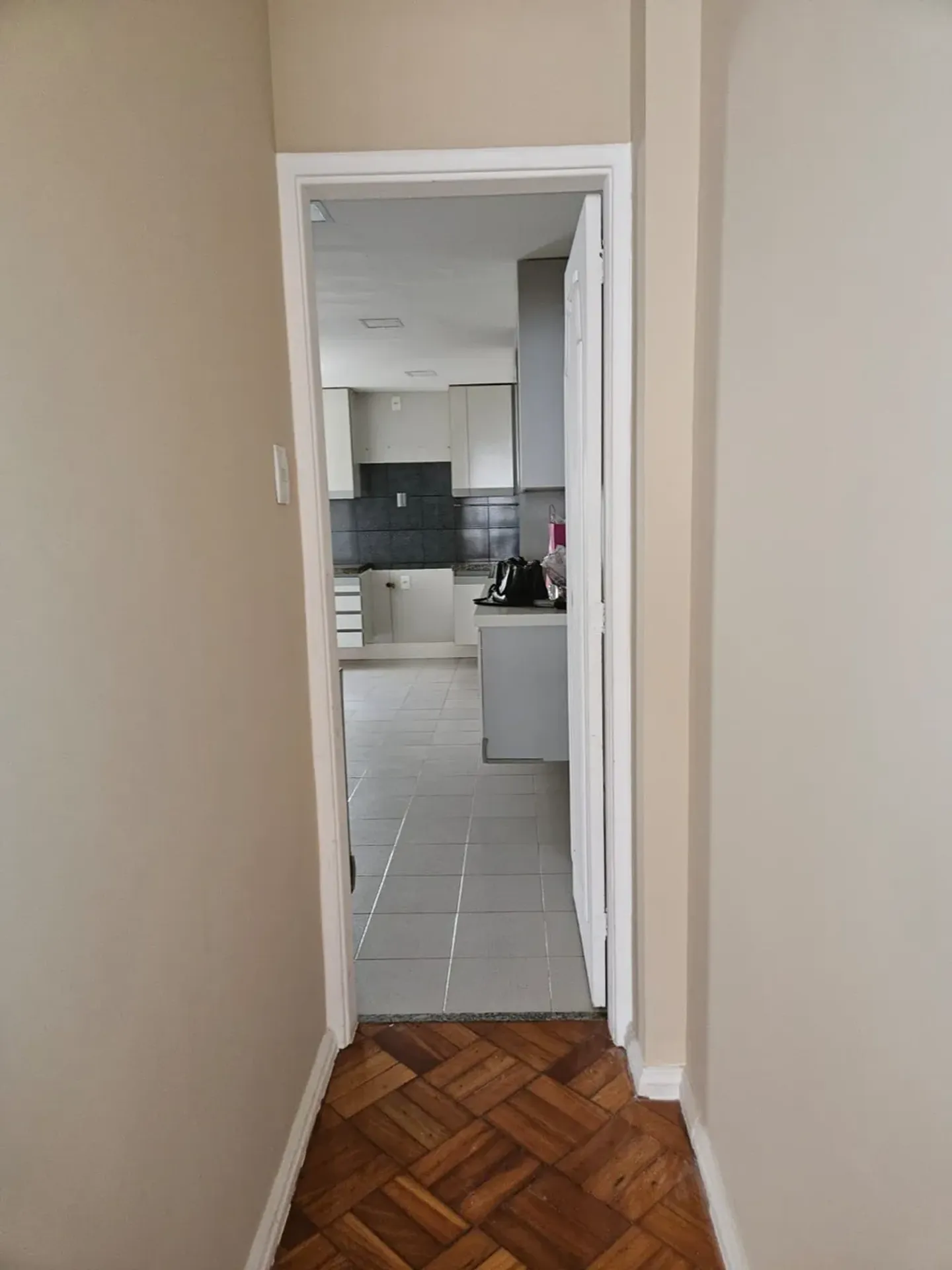 Apartamento, 200 m², com varanda envidraçada — photo 2