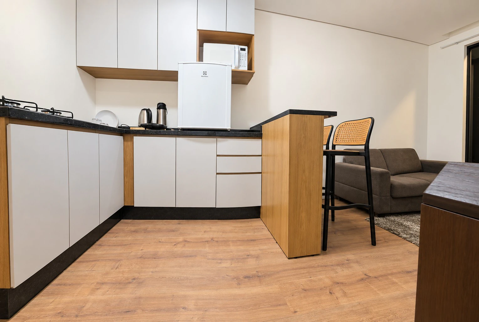 Furnished apartment in a building with a gym — photo 26