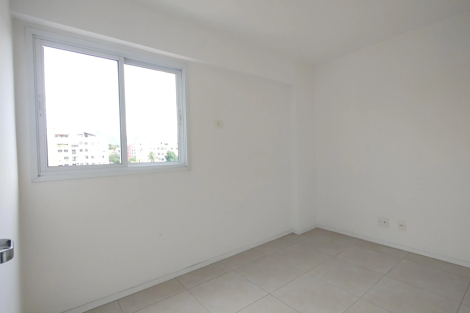 Apartamento de 2 dormitorios con balcón y vistas — photo 12