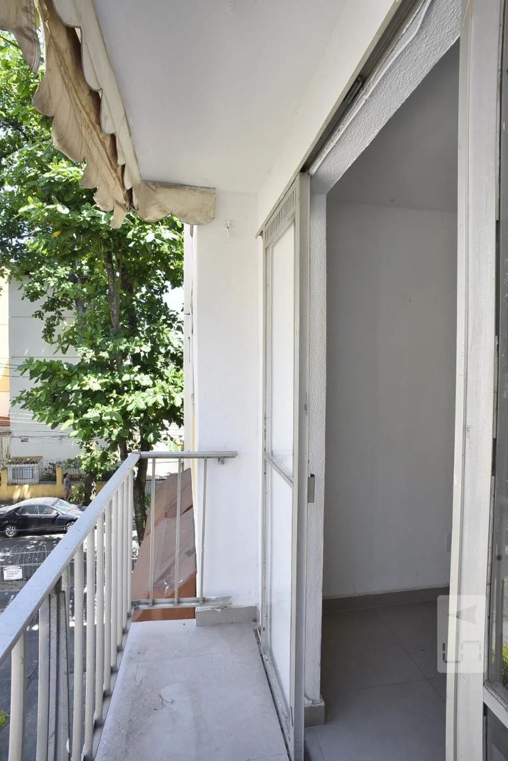 2-bedroom apartment with a washing machine — photo 20