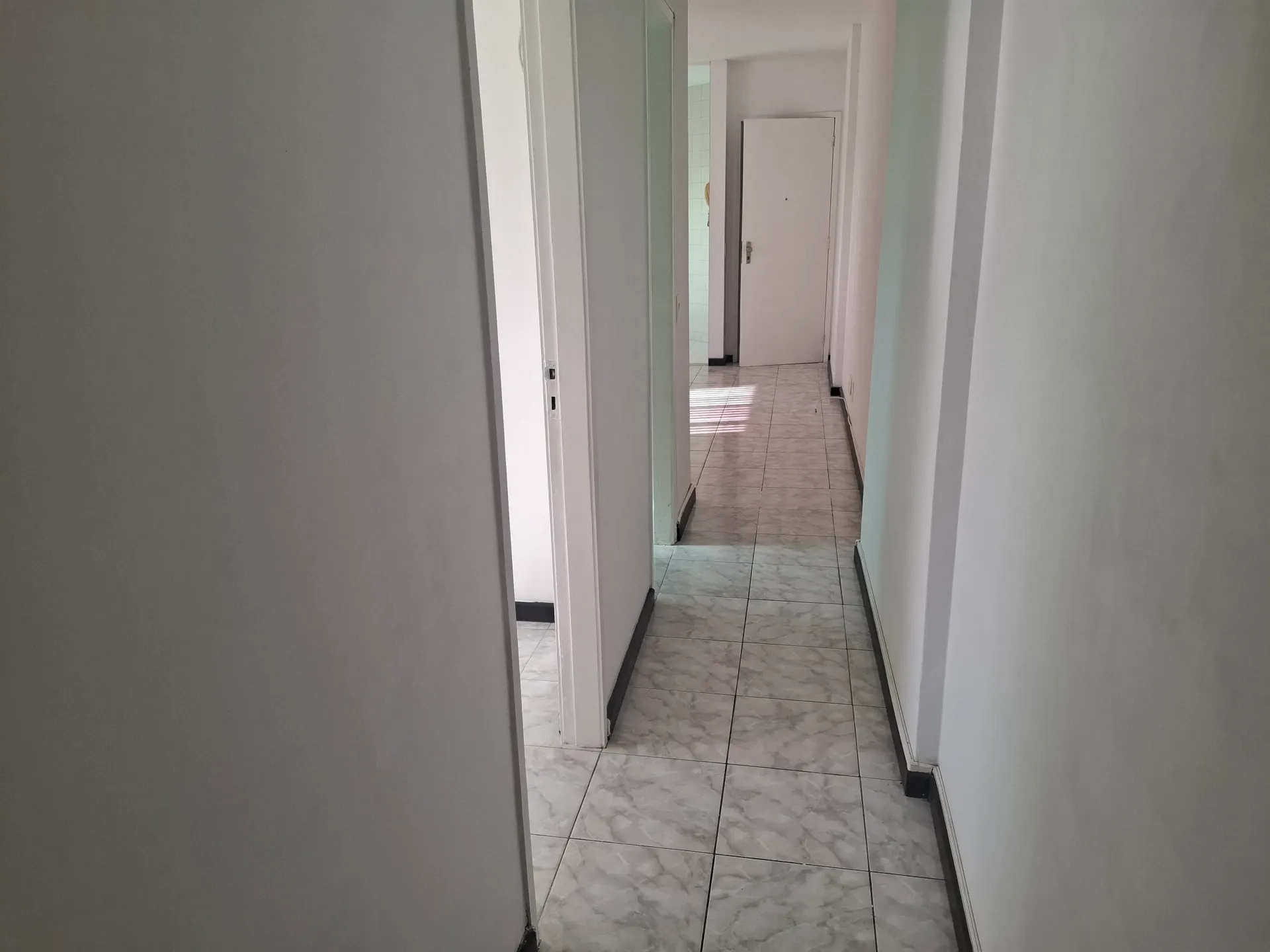58 m² apartment with 3 bedrooms and 1 parking spot — photo 45