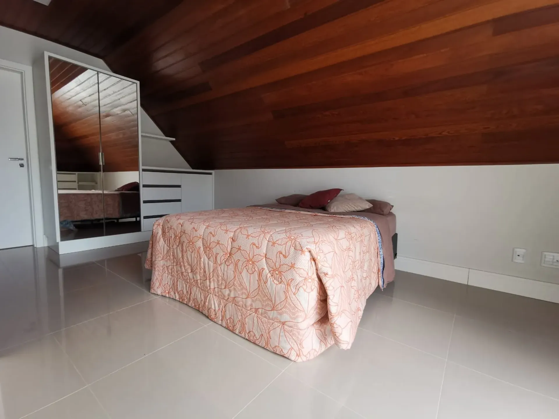 Apartamento amueblado de 160 m² con 4 dormitorios y jardín — photo 15