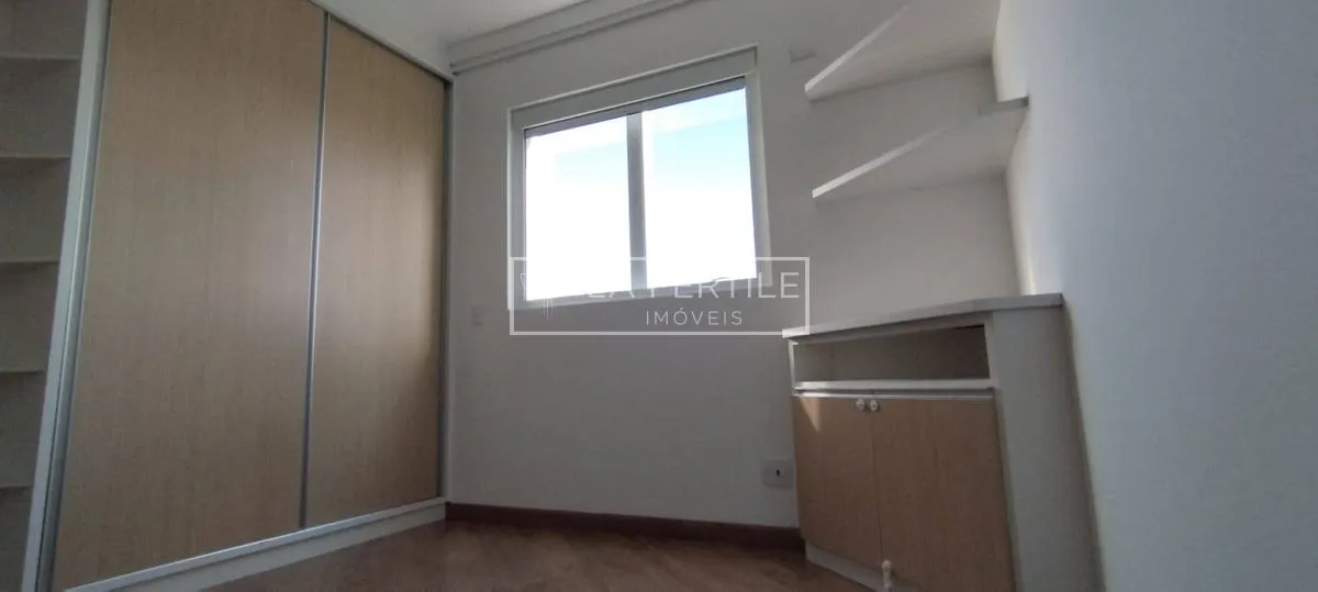 Apartment with 4 bedrooms and 5 bathrooms over 189 m² — photo 4