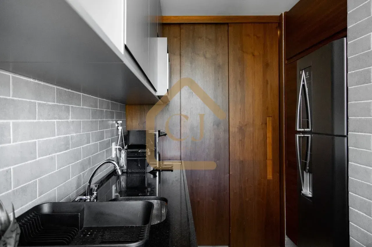 1-bedroom, 1-bath apartment with a balcony — photo 17