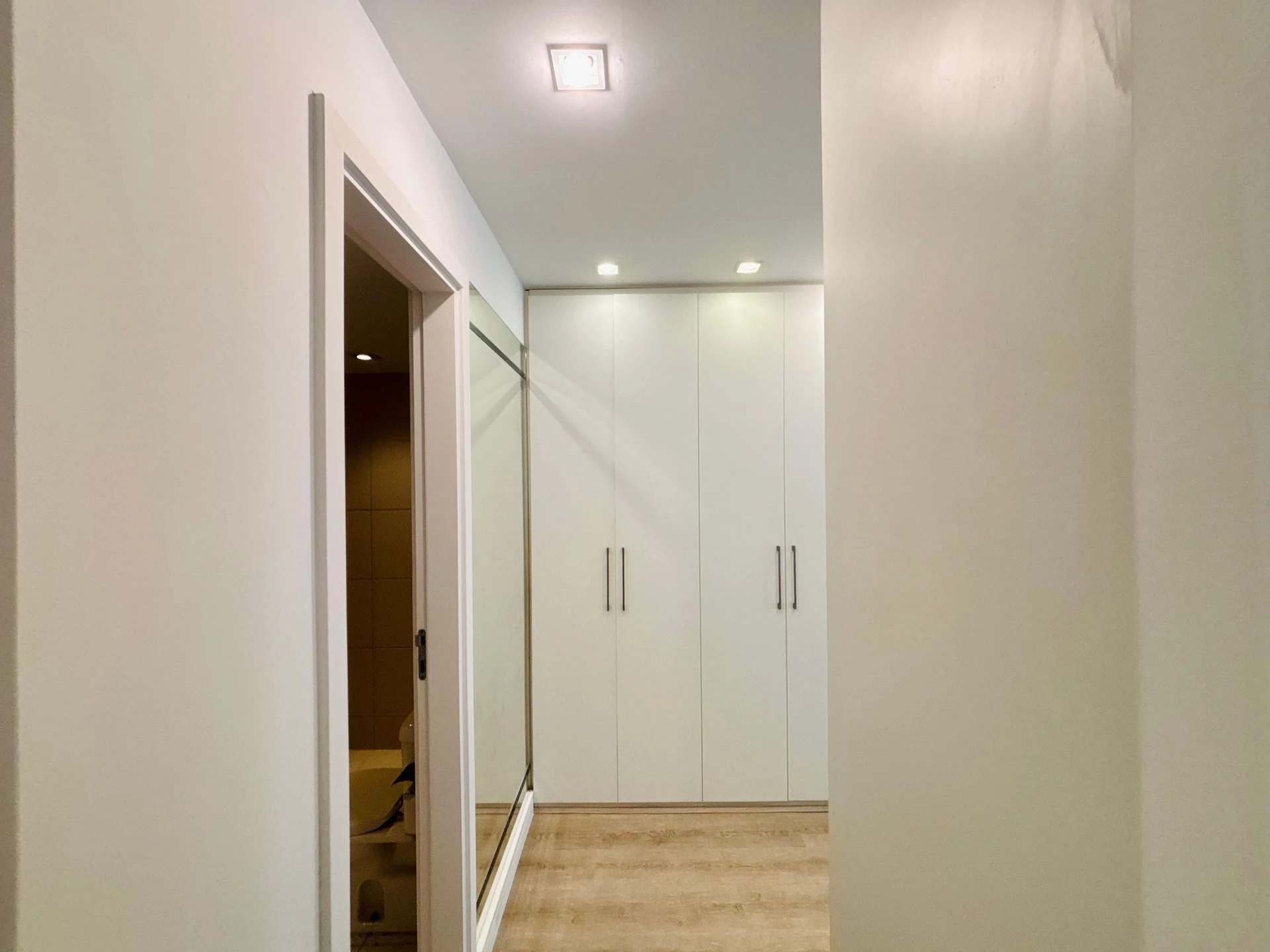 3-bedroom apartment in a building with a sauna — photo 28