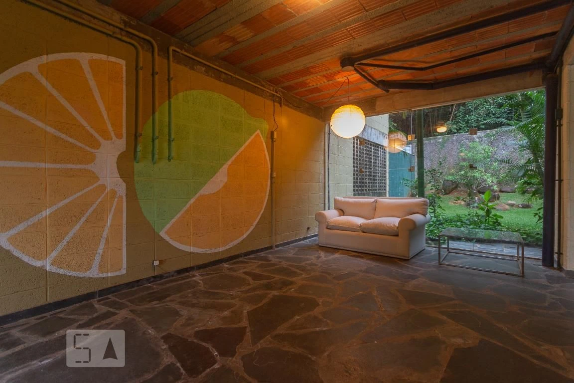Condo house with 4 bedrooms and 400 m² — photo 58