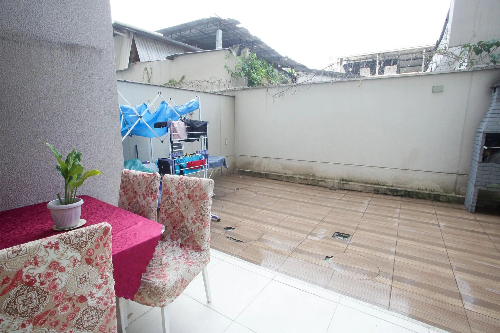 Furnished apartment with 2 bedrooms and open-plan gas kitchen — photo 11