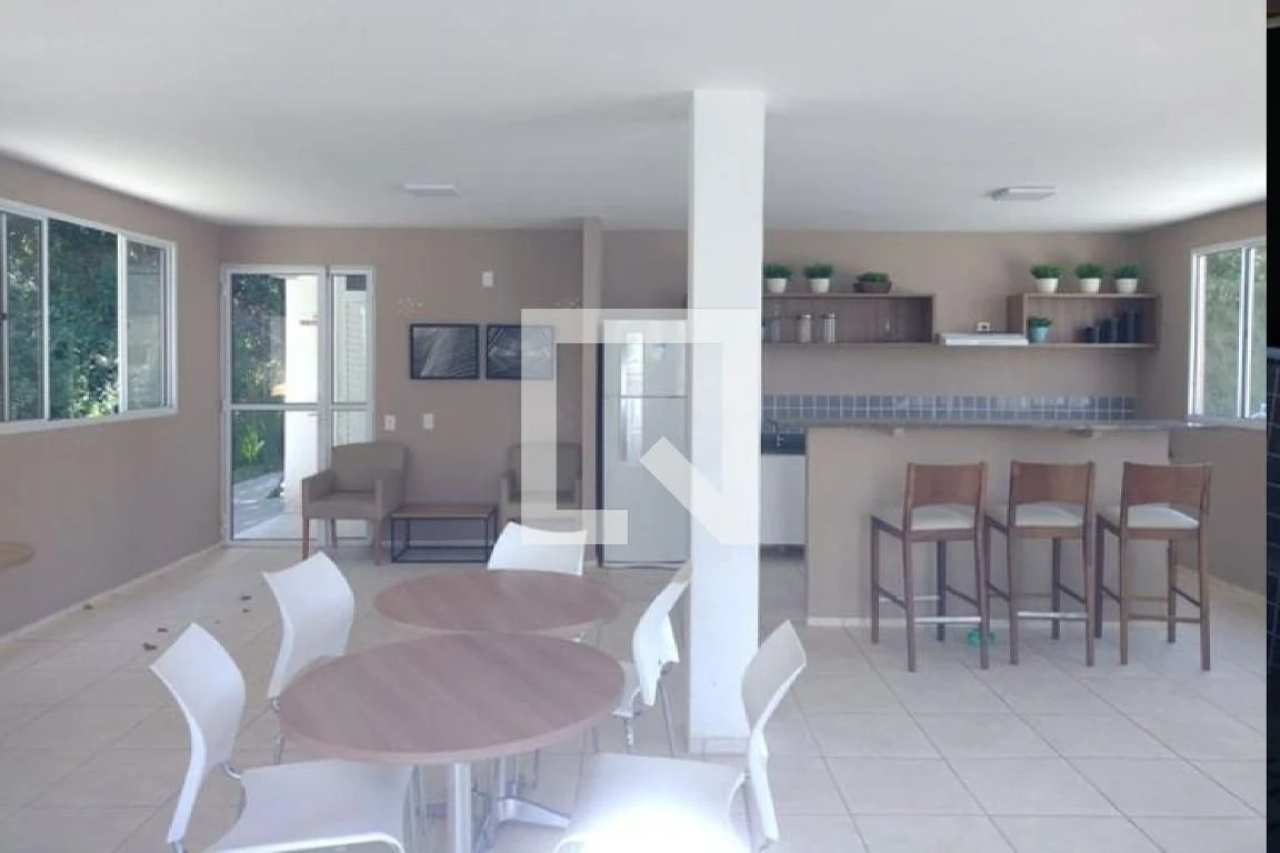 2-bedroom apartment in a building with a gym — photo 3