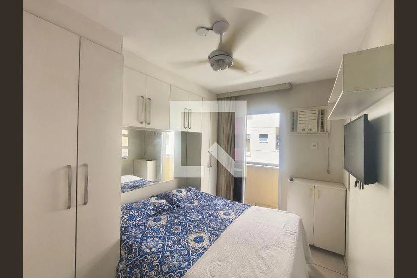 2-bedroom apartment with a home office — photo 4