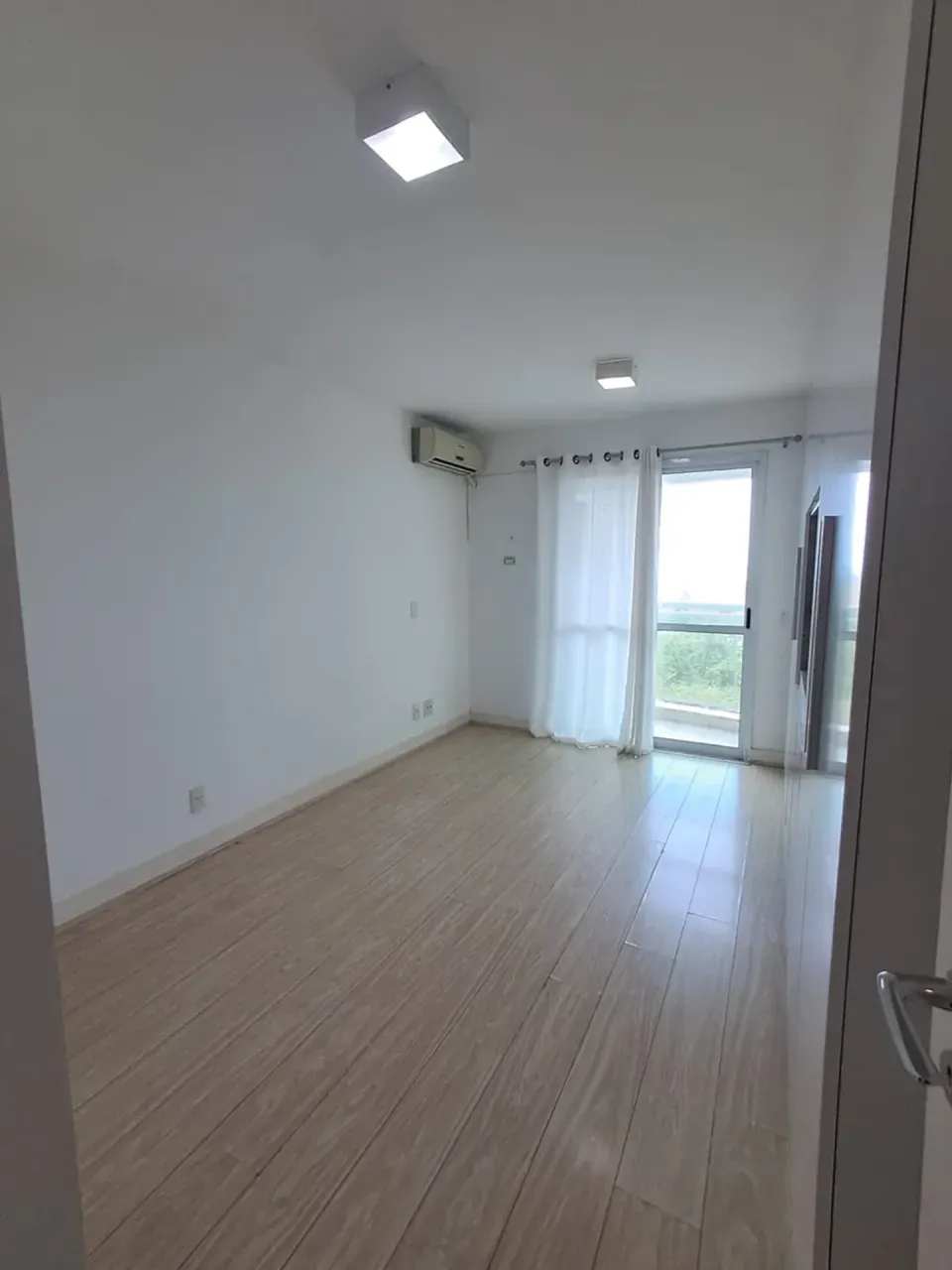 117 m² rental apartment with 3 bedrooms and 2 parking spots — photo 8