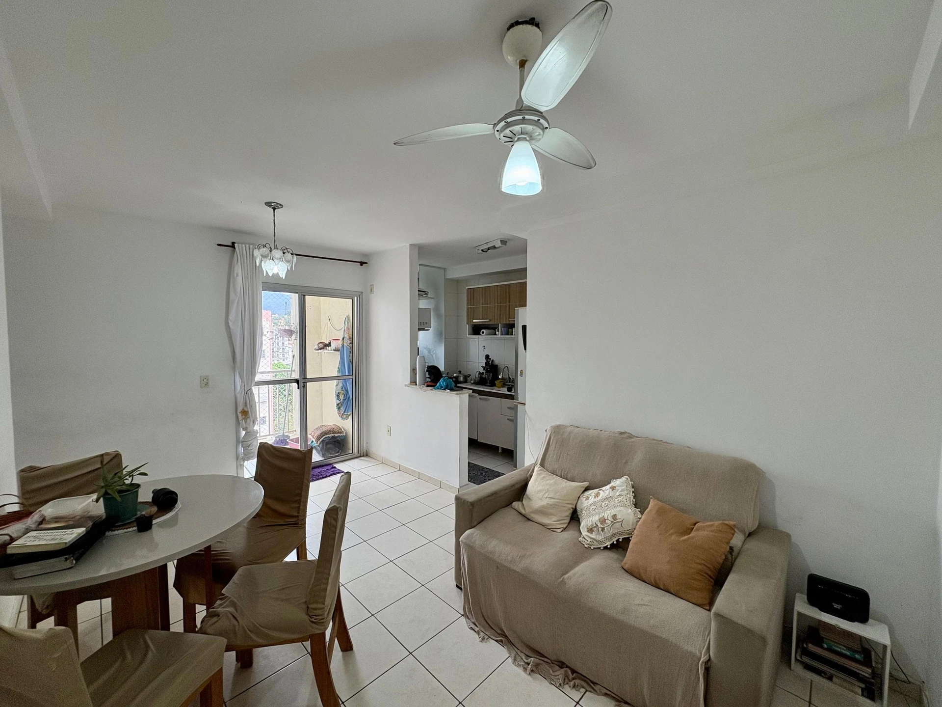 Apartamento mobiliado, 49 m², com máquina de lavar