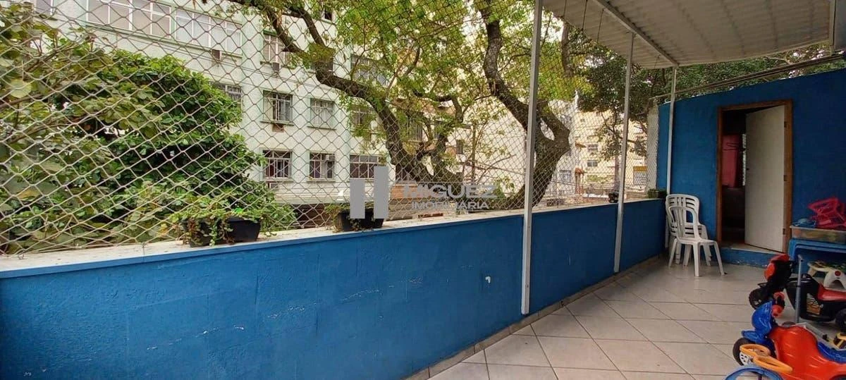 One-bedroom apartment in a building with a gym — photo 41