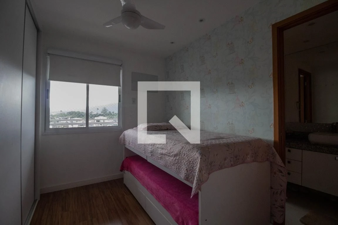 Furnished 4-bedroom apartment with 4 bathrooms
