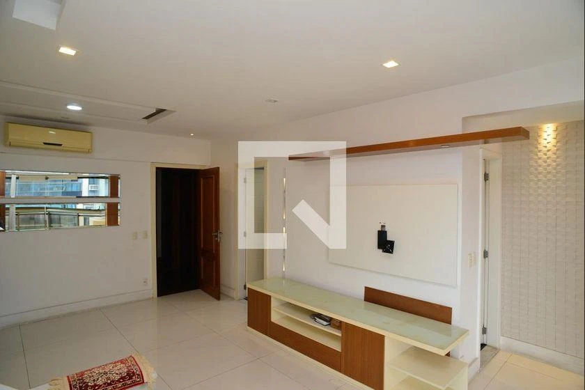 3-bedroom apartment with a water view — photo 22