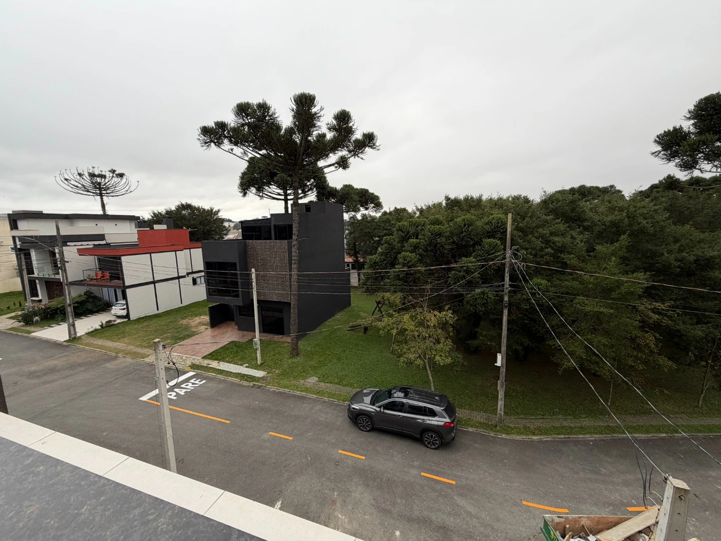 Floor-to-ceiling windows in a 3-bedroom house, 170 m² — photo 13