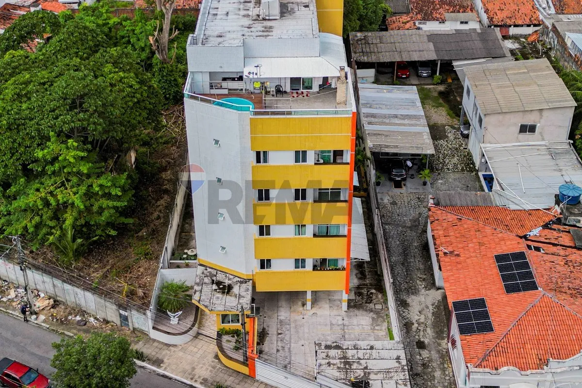 Apartamento de 3 quartos em condomínio com piscina — photo 34