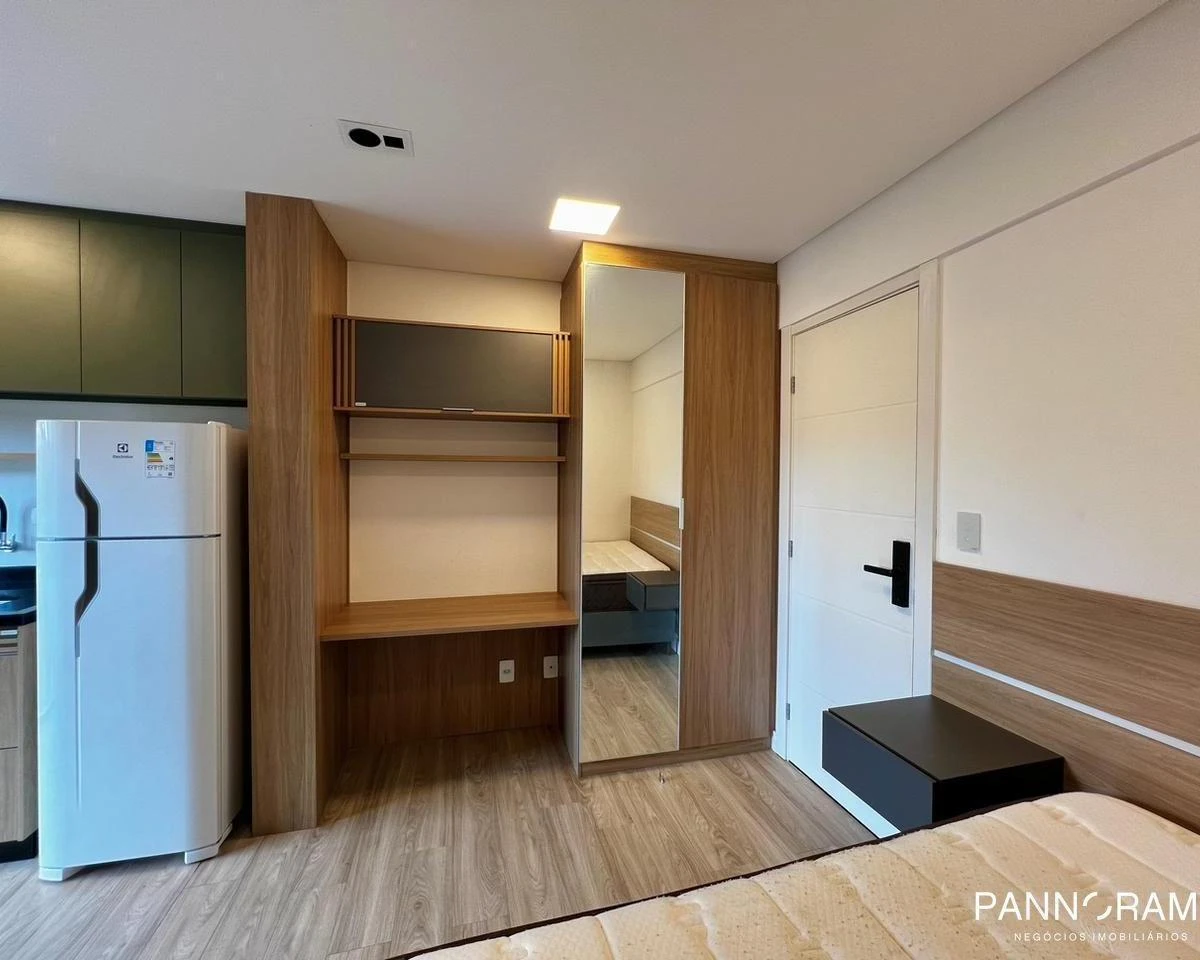 One-bedroom apartment with a washing machine in Curitiba — photo 4