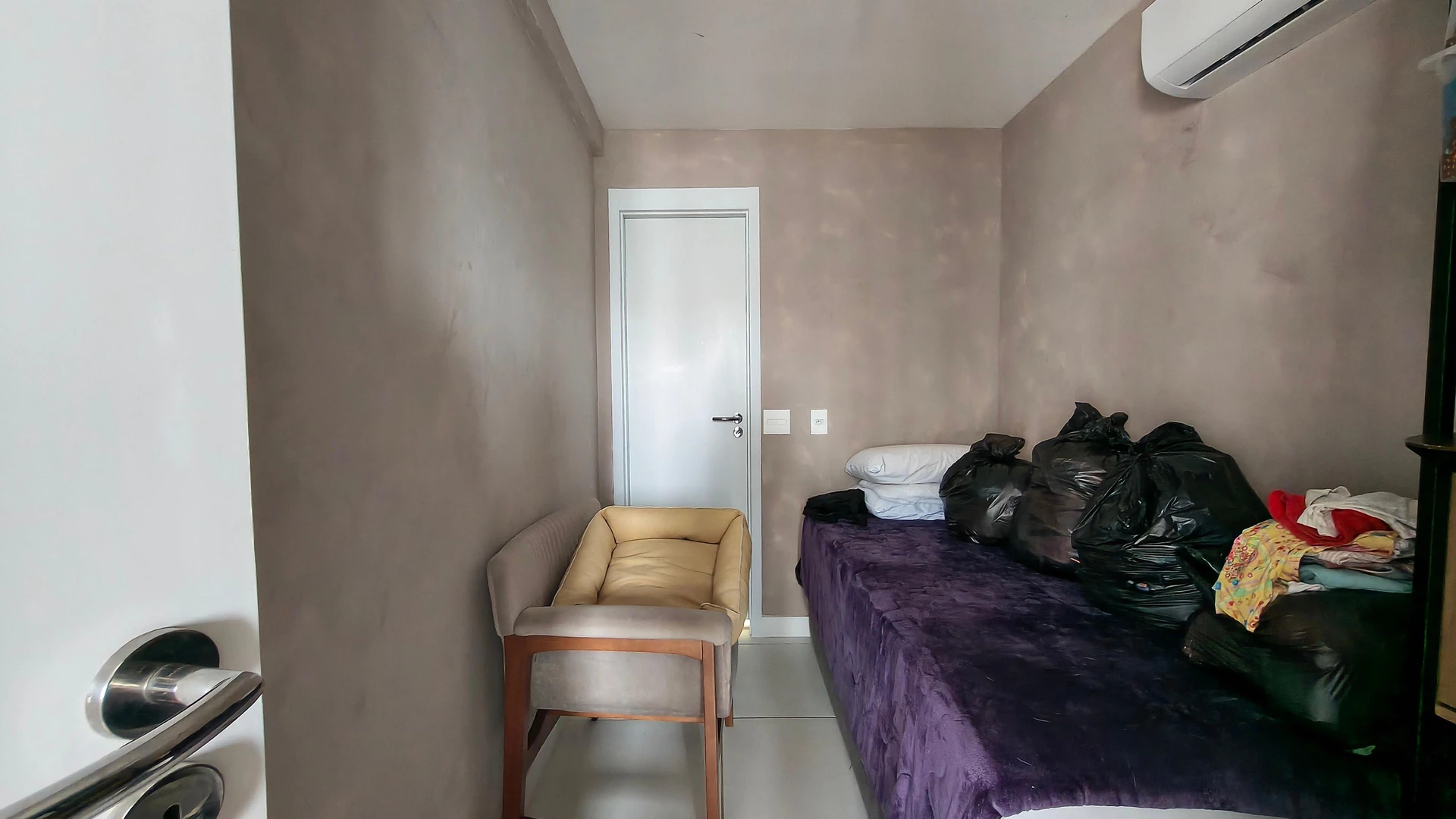 3-bedroom apartment in a building with a sauna — photo 33