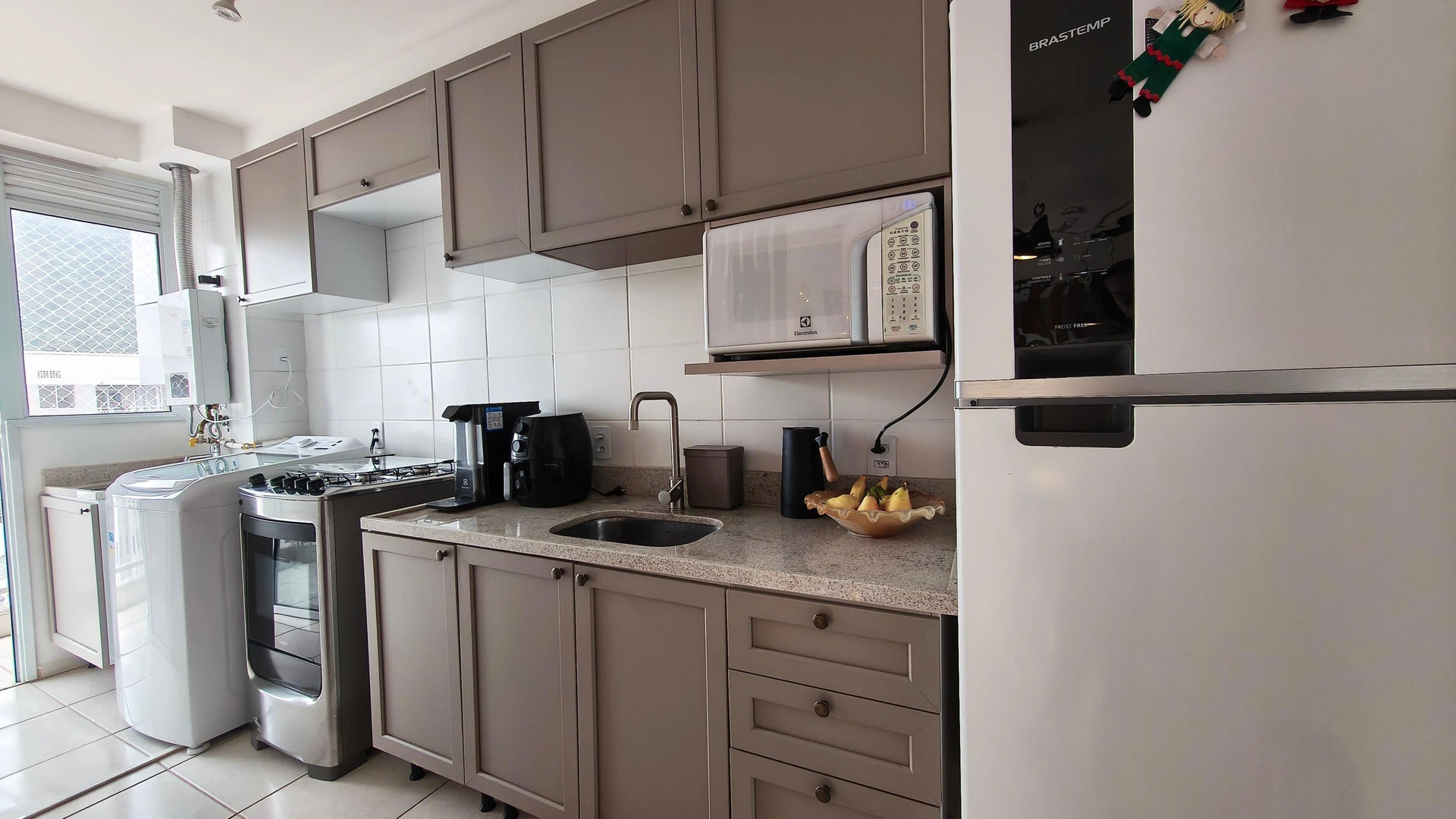 Mountain view in a 2-bedroom apartment, 53 m² — photo 10
