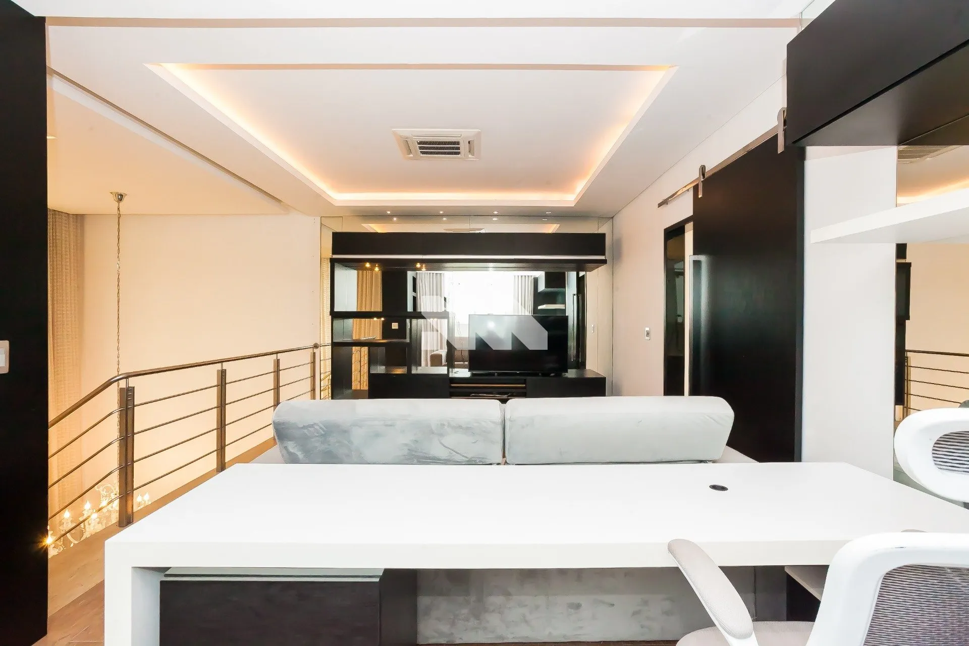 Furnished 154 m² apartment on the 9th floor — photo 33