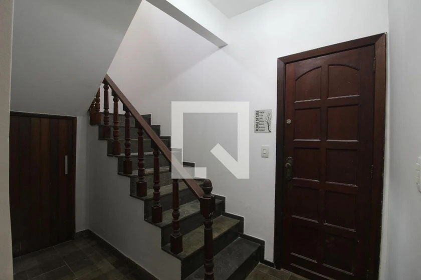 4-bedroom house with a mountain view in Rio de Janeiro — photo 25