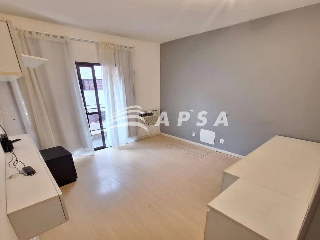 Furnished apartment with 3 bedrooms and 2 en-suites — photo 18