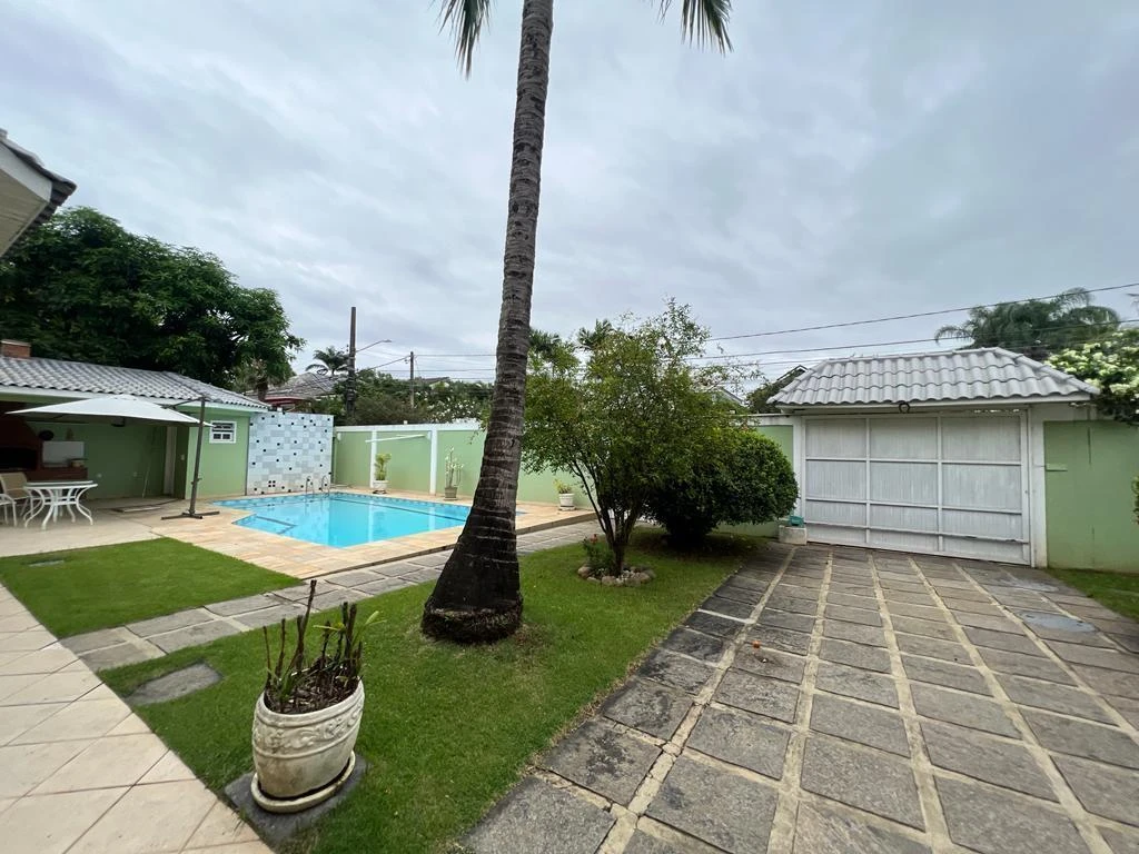 Unfurnished 1000 m² house with 5 en-suite bedrooms — photo 28