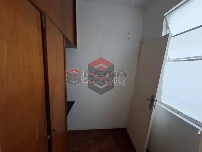 Деревянный пол или ламинат и 3 спальни: квартира 96 м² — photo 18