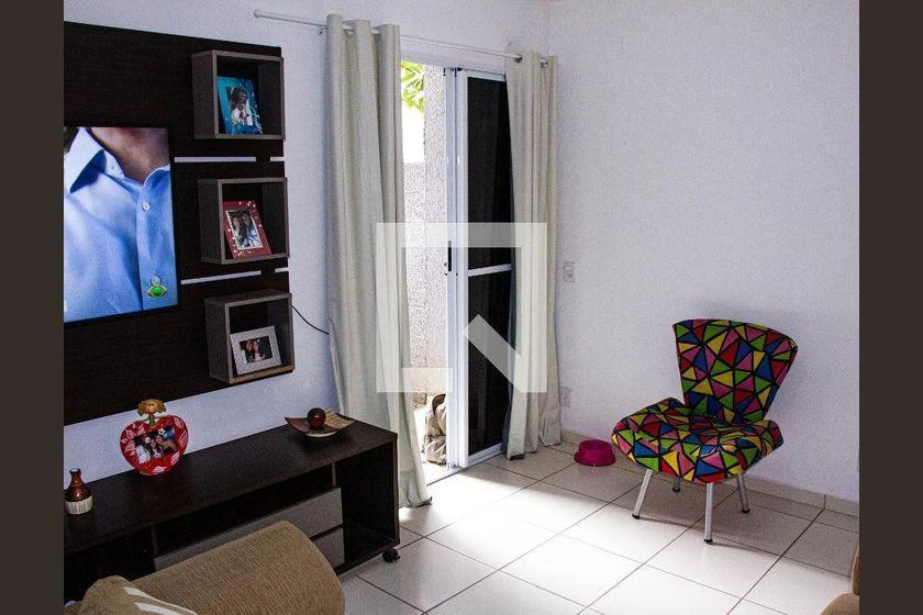 Apartamento de 48 m² com 2 quartos e máquina de lavar — photo 3