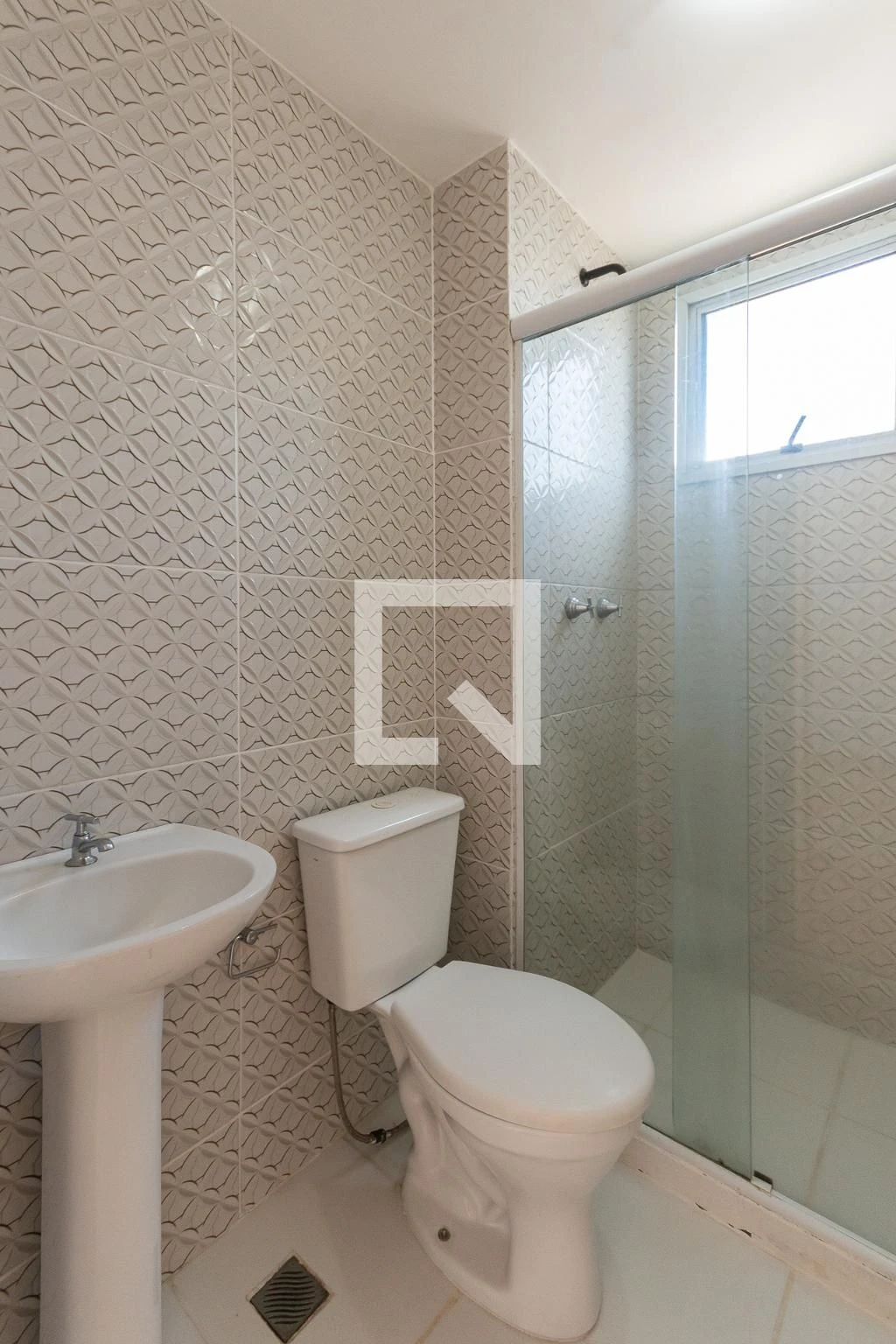 Rental apartment with 2 bedrooms and a balcony — photo 10