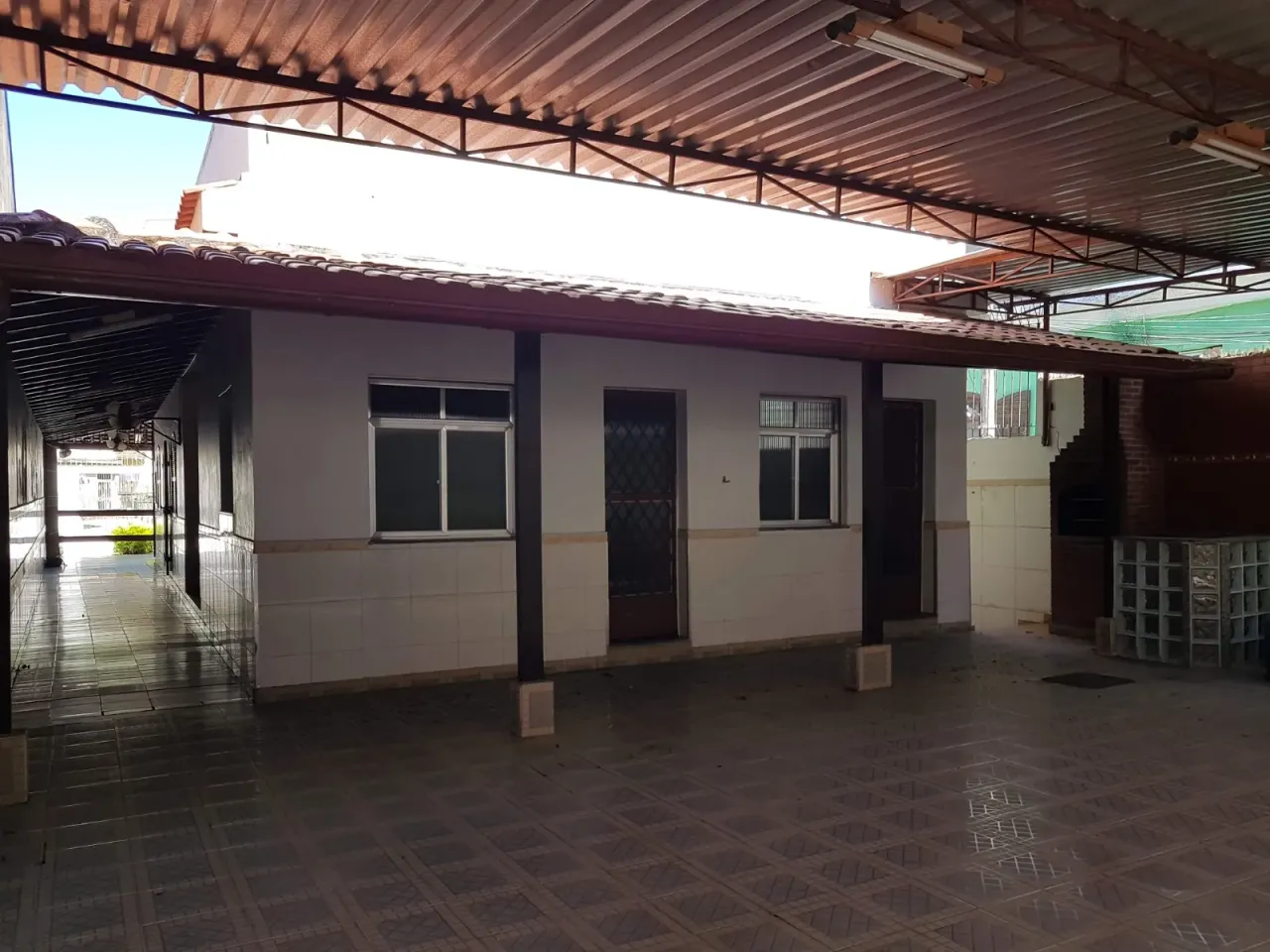 Commercial house with 1 bedroom and 2 bathrooms — photo 4