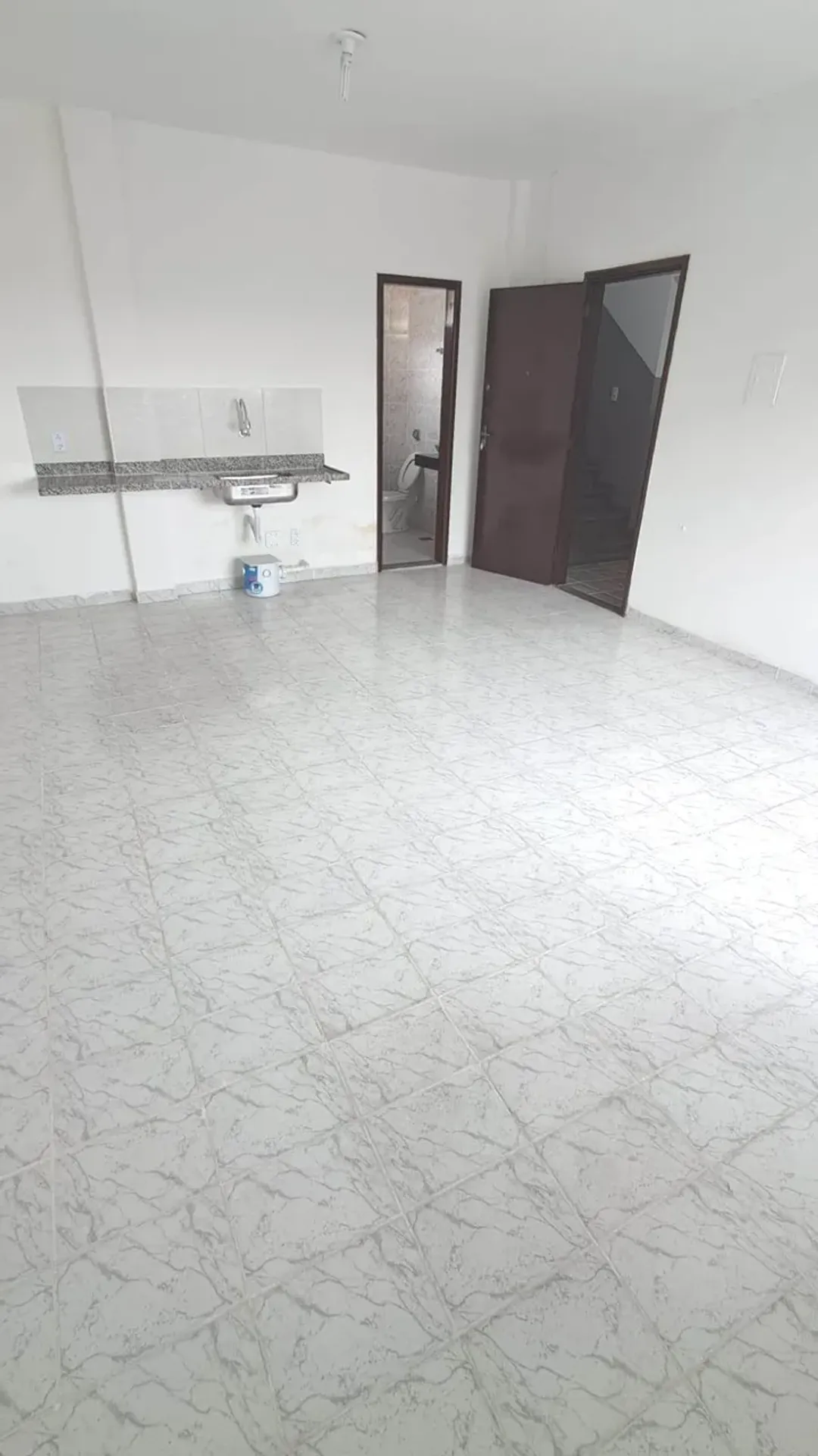 35 m² studio on the 2nd floor, no parking — photo 2