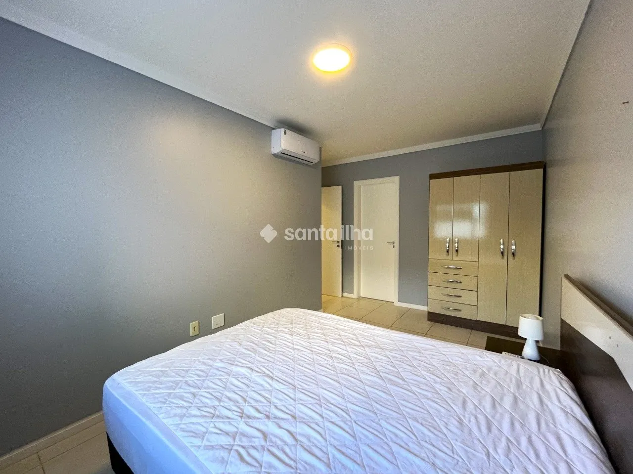 Furnished 2-bedroom apartment with balcony — photo 20