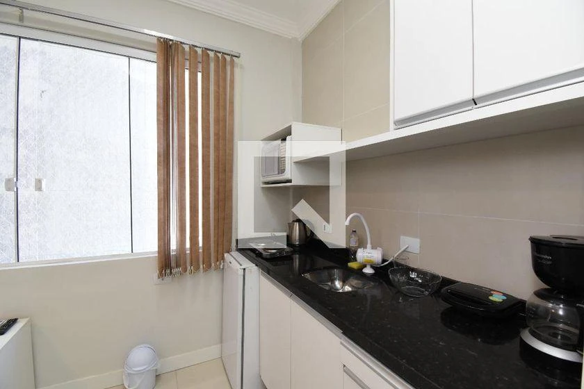 22 m² studio with air conditioning and a glass shower — photo 6