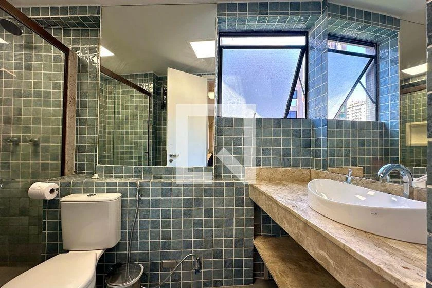 Furnished 90 m² apartment with 2 bedrooms and a pool — photo 28