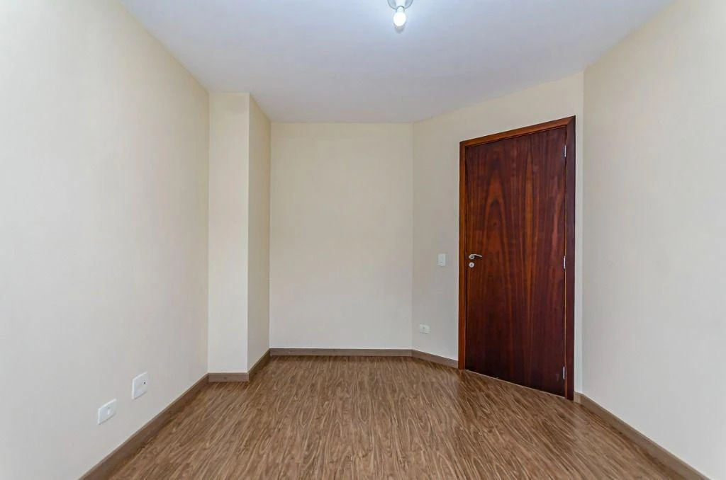 3 quartos e banheira: casa de 189 m² — photo 45
